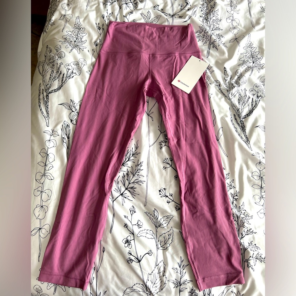 NWT Lululemon ribbed leggings
